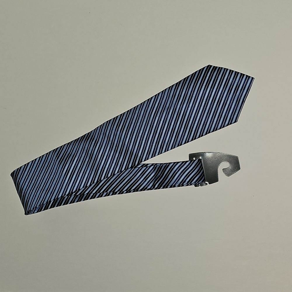 Liz Claiborne Men's 100% Silk Tie